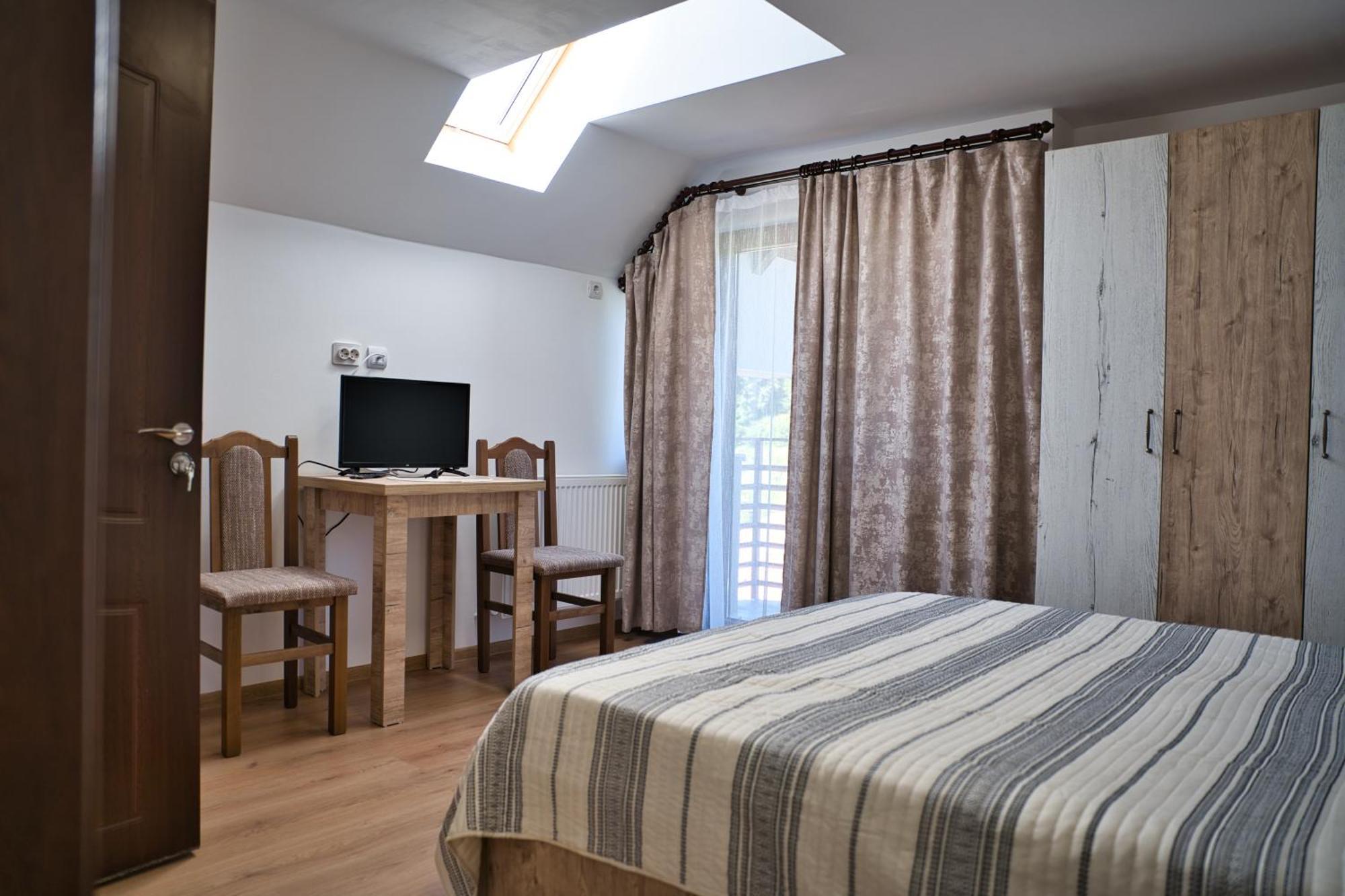 Perla Argesului, Ciubar, Piscina, Lift, Gratar, Cabana, Pensiuni, Hotel Cazare Transfagarasan Curtea De Arges Albestii de Arges Kültér fotó