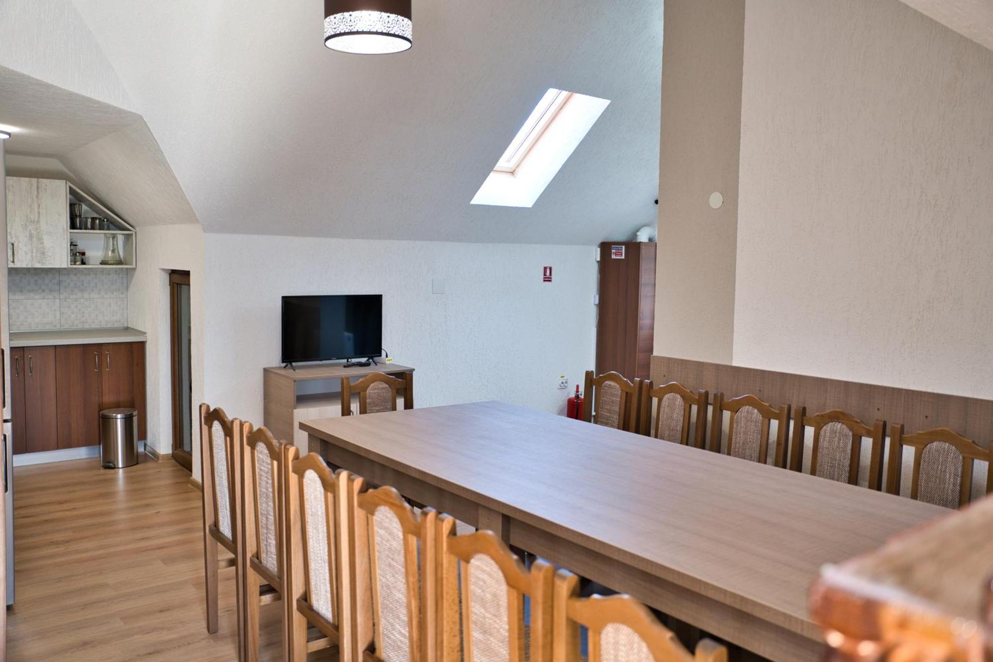 Perla Argesului, Ciubar, Piscina, Lift, Gratar, Cabana, Pensiuni, Hotel Cazare Transfagarasan Curtea De Arges Albestii de Arges Kültér fotó