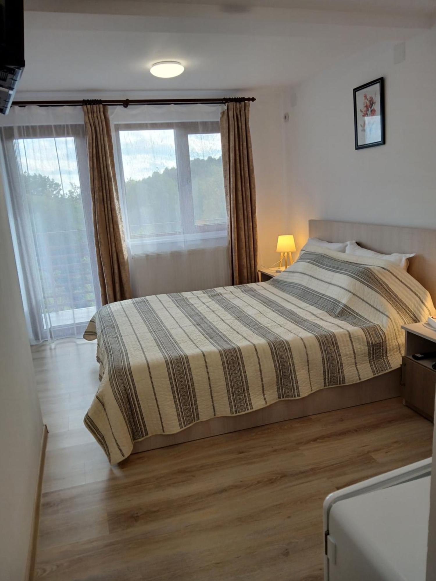 Perla Argesului, Ciubar, Piscina, Lift, Gratar, Cabana, Pensiuni, Hotel Cazare Transfagarasan Curtea De Arges Albestii de Arges Kültér fotó
