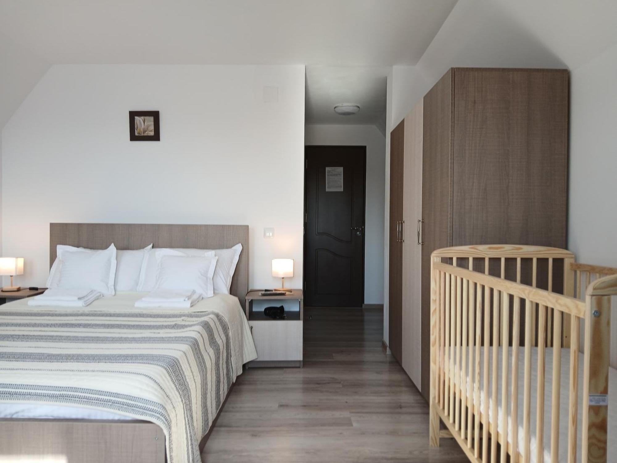Perla Argesului, Ciubar, Piscina, Lift, Gratar, Cabana, Pensiuni, Hotel Cazare Transfagarasan Curtea De Arges Albestii de Arges Kültér fotó