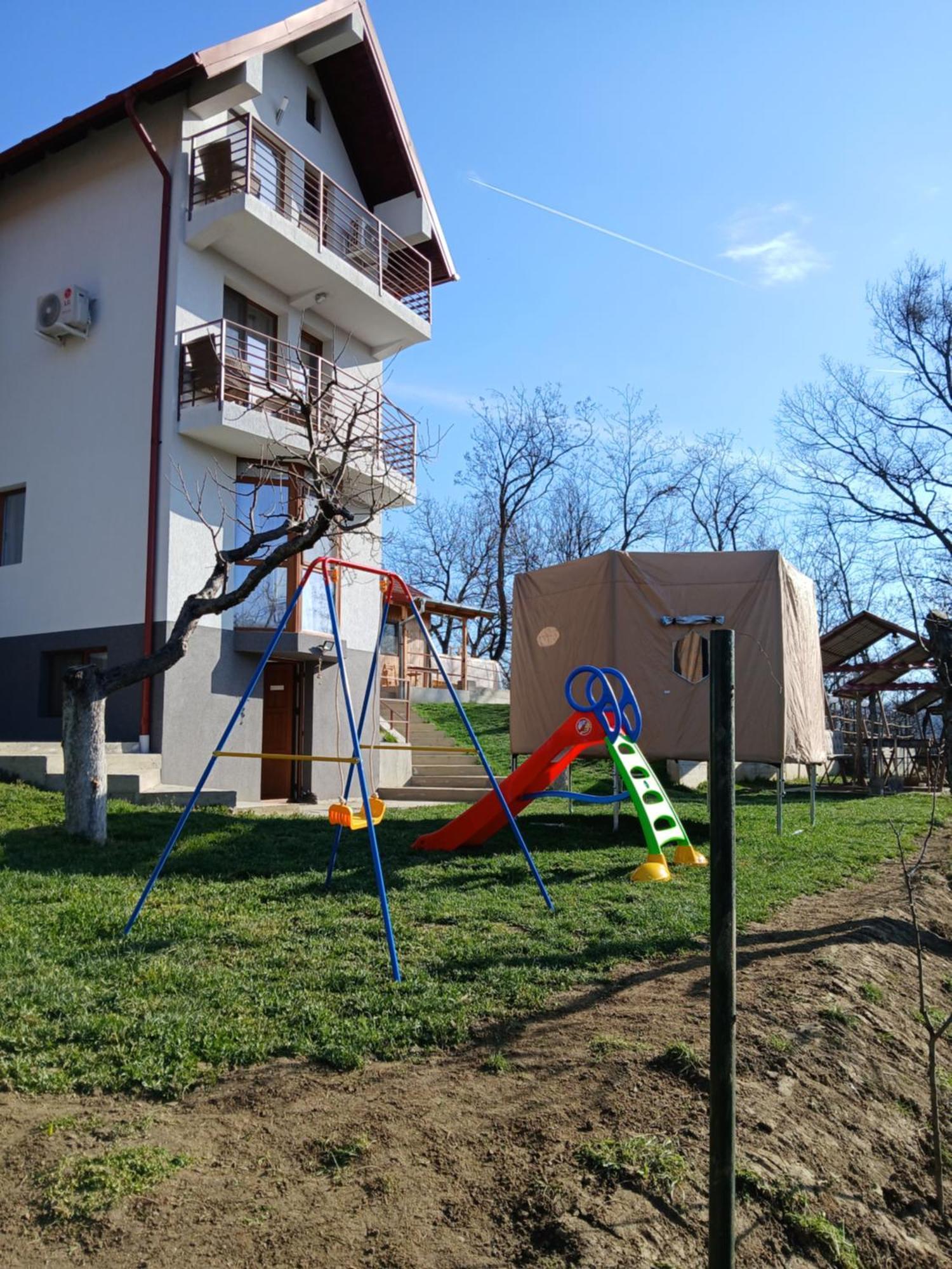 Perla Argesului, Ciubar, Piscina, Lift, Gratar, Cabana, Pensiuni, Hotel Cazare Transfagarasan Curtea De Arges Albestii de Arges Kültér fotó