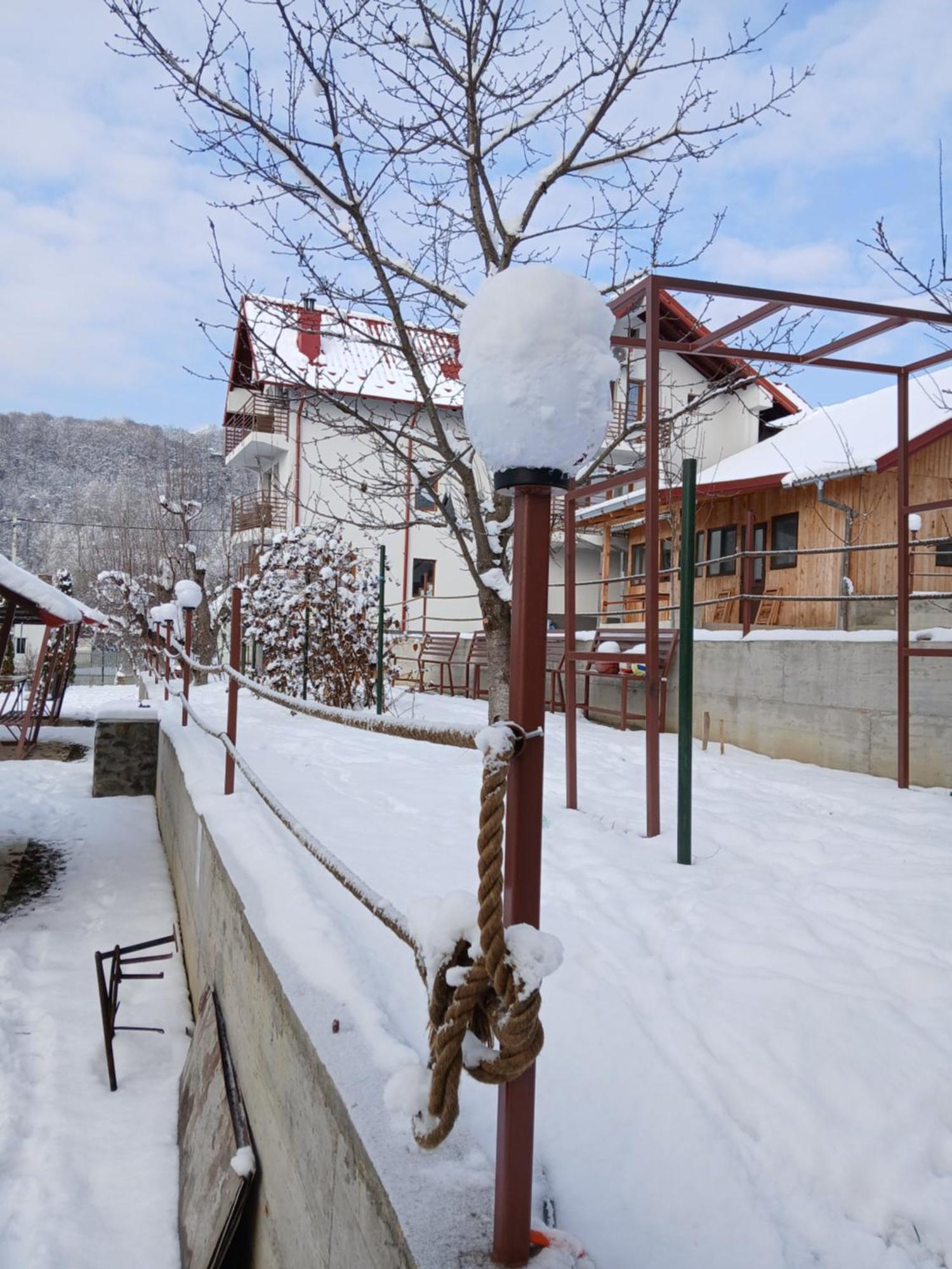 Perla Argesului, Ciubar, Piscina, Lift, Gratar, Cabana, Pensiuni, Hotel Cazare Transfagarasan Curtea De Arges Albestii de Arges Kültér fotó