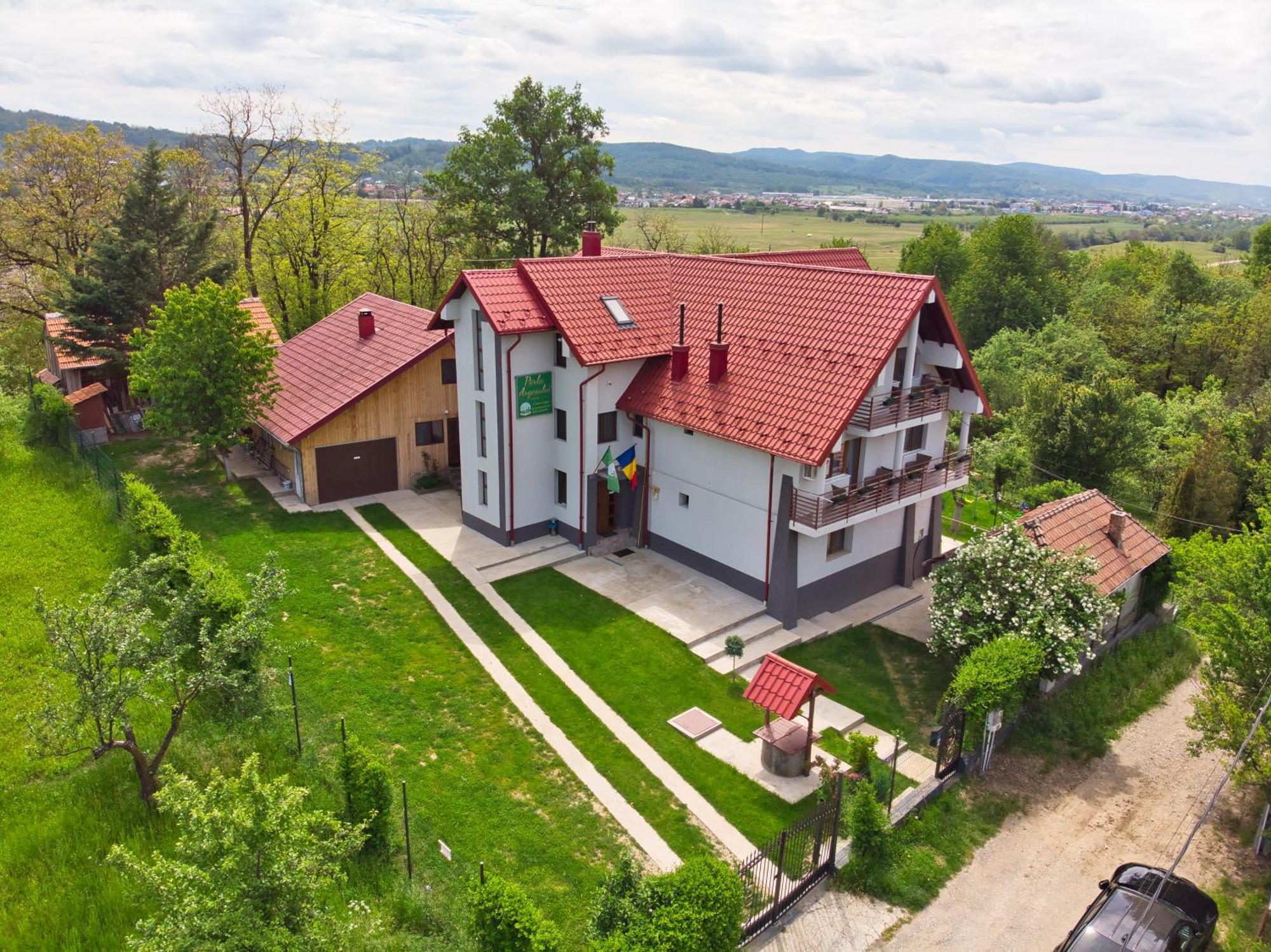 Perla Argesului, Ciubar, Piscina, Lift, Gratar, Cabana, Pensiuni, Hotel Cazare Transfagarasan Curtea De Arges Albestii de Arges Kültér fotó