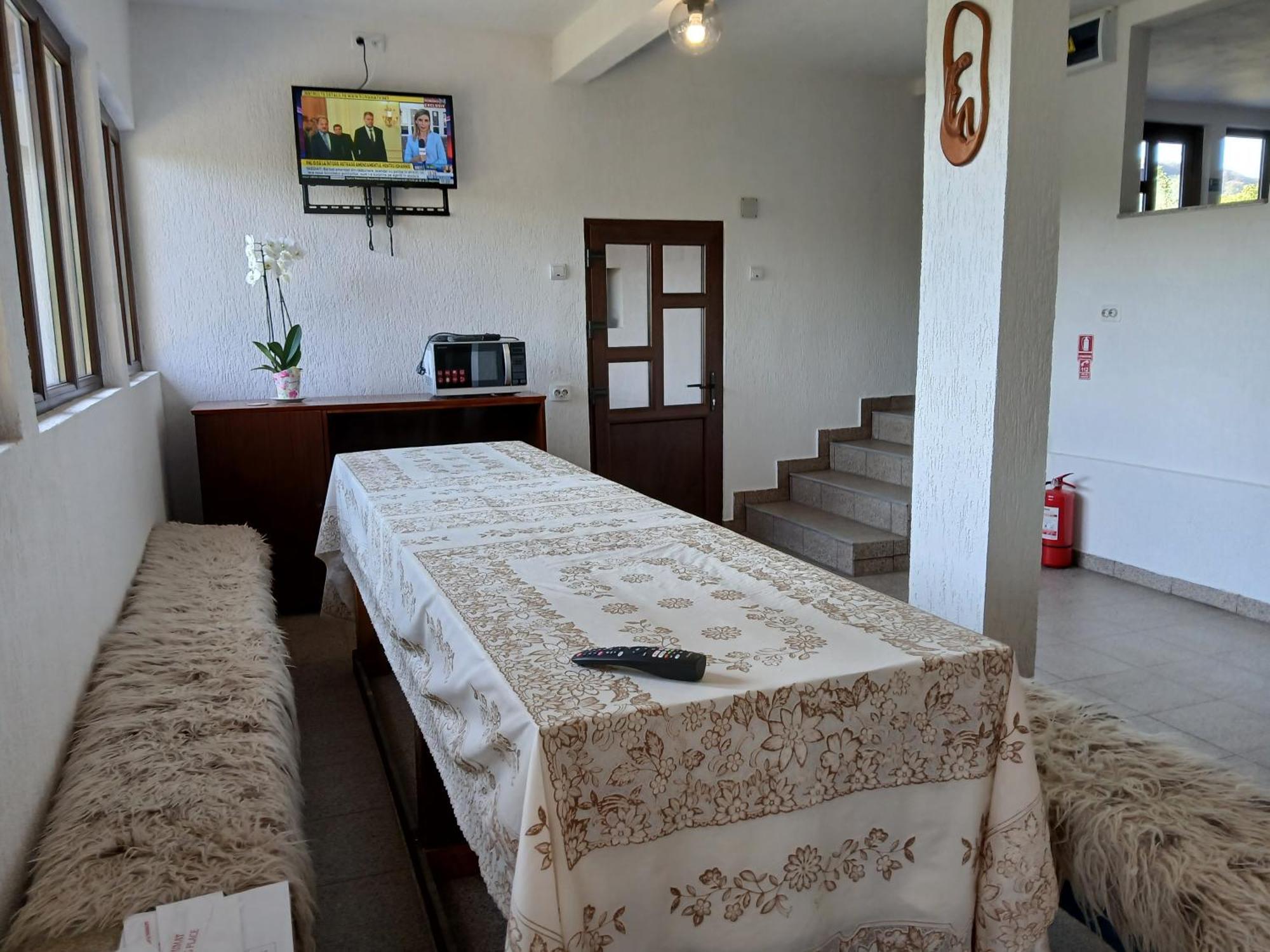 Perla Argesului, Ciubar, Piscina, Lift, Gratar, Cabana, Pensiuni, Hotel Cazare Transfagarasan Curtea De Arges Albestii de Arges Kültér fotó